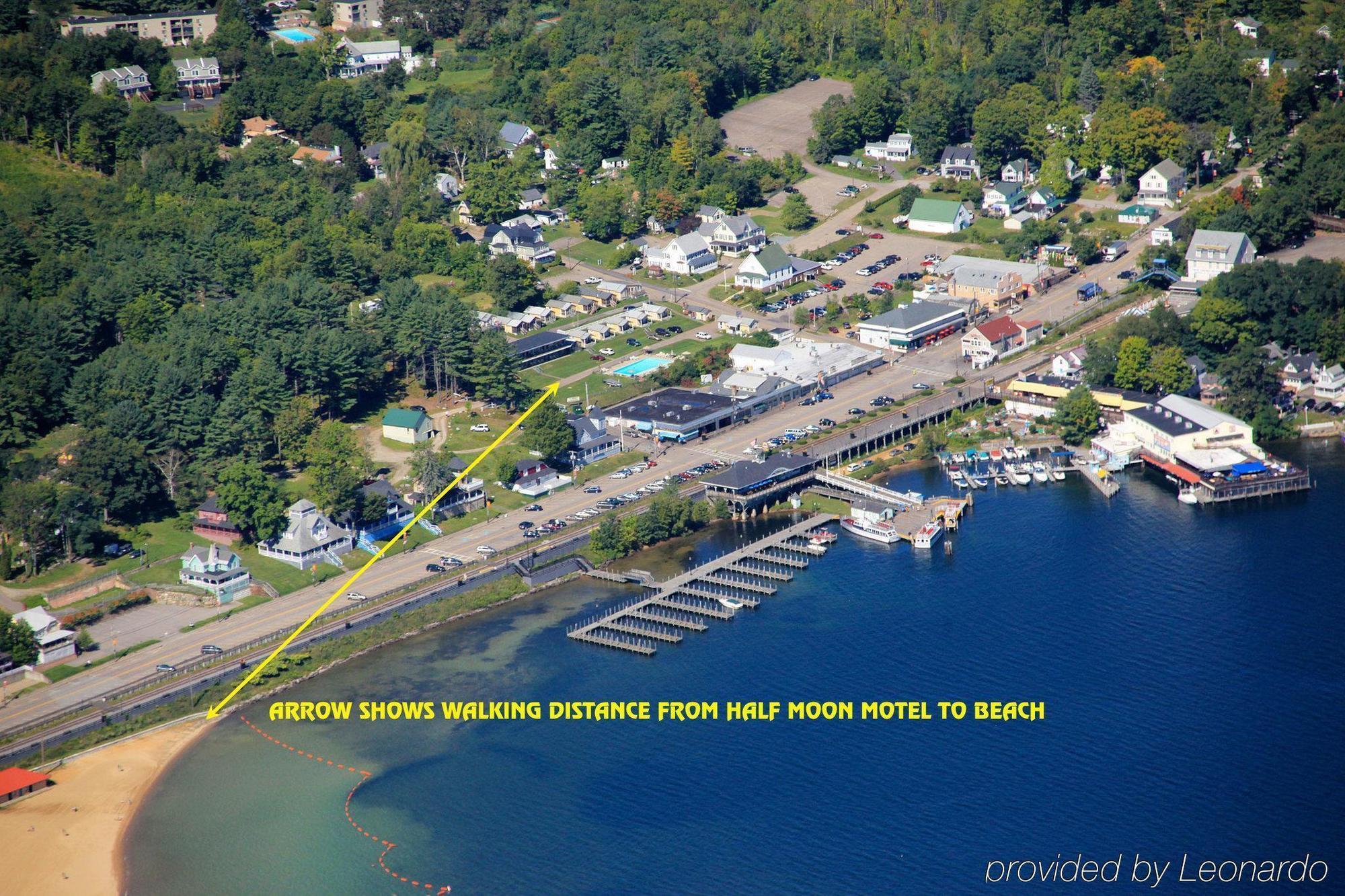 Half Moon Motel & Cottages Вейрс-Бич Экстерьер фото